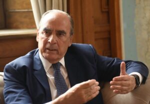 Lee más sobre el artículo Francos: “No creo que parte del acuerdo con Estados Unidos sea excluir a China”