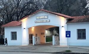 Lee más sobre el artículo El Hospital de Roca refuerza personal y servicios esenciales