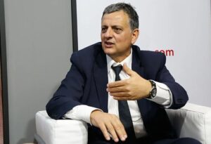 Lee más sobre el artículo Acuerdo histórico entre YPF y Eni: proyectan US$300.000 millones en exportaciones y 50.000 nuevos empleos