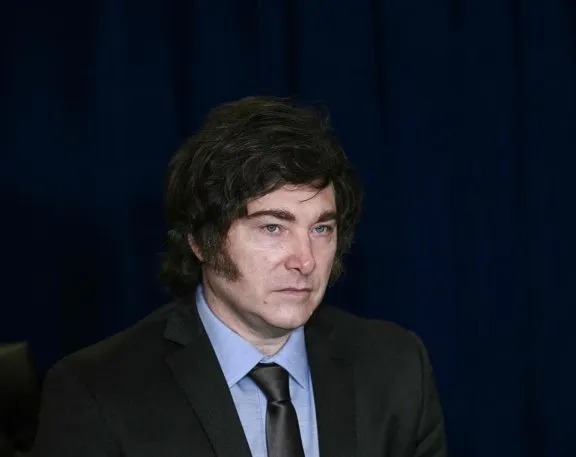 Lee más sobre el artículo Cumbre Postelectoral: Javier Milei se reúne con 15 gobernadores para sellar apoyo legislativo