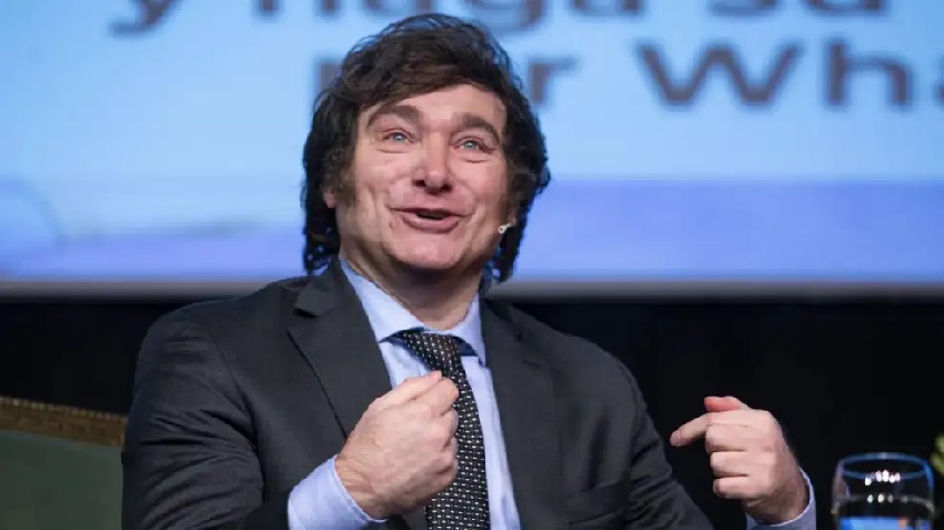 Lee más sobre el artículo Milei admitió que usará el swap con Estados Unidos para pagar deuda en 2026