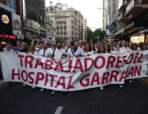 Lee más sobre el artículo Milei suspendió las leyes de financiamiento universitario y de emergencia pediátrica