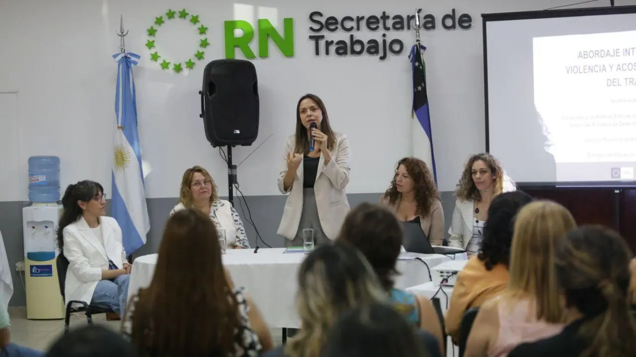 En este momento estás viendo Lanzan capacitación para prevenir violencias y acoso laboral en Río Negro