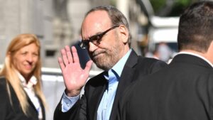 Lee más sobre el artículo Javier Milei postula a Fernando Iglesias como embajador ante la Unión Europea