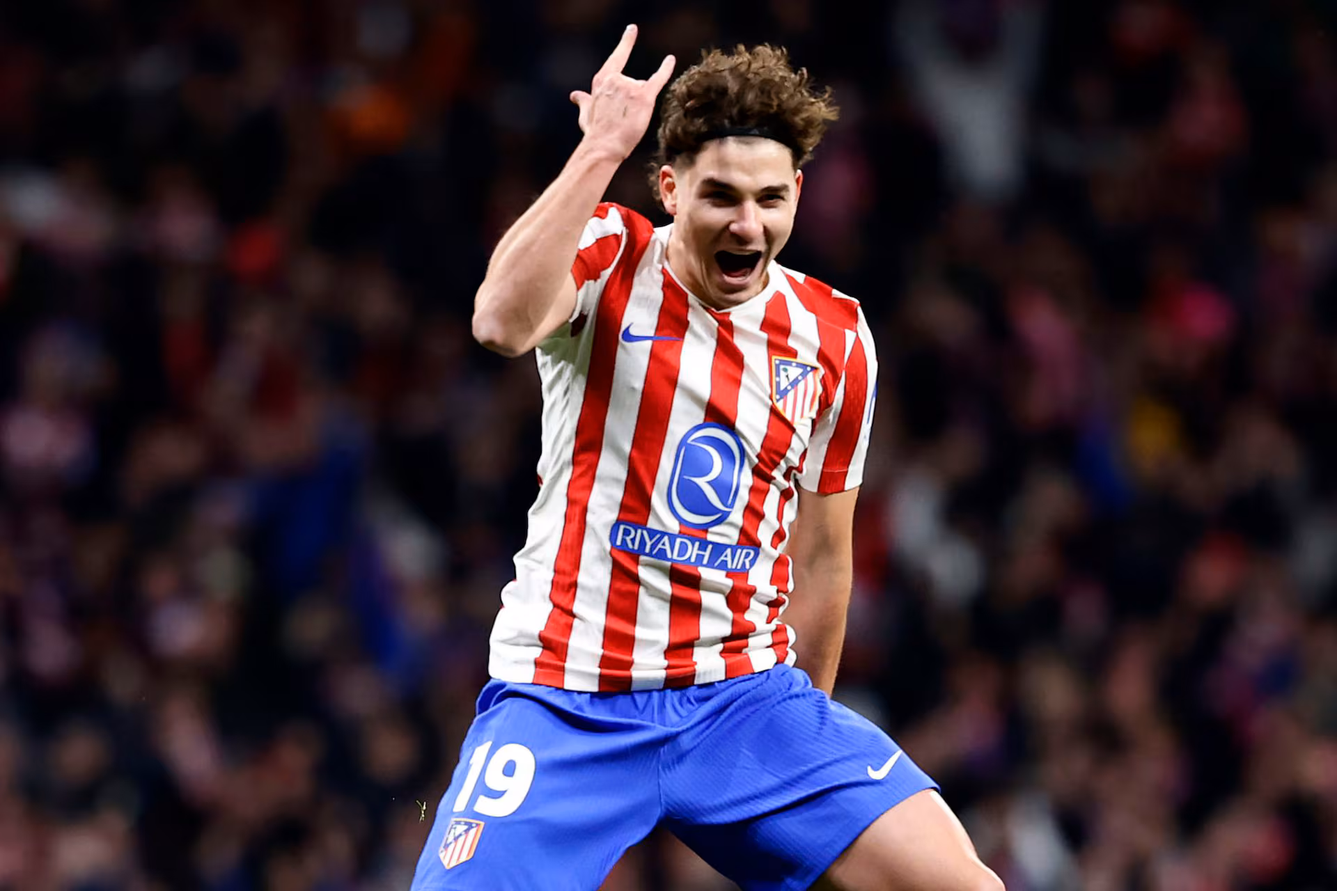 Alvarez le ganó el duelo a Lautaro Martínez por la Champions