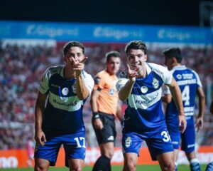 Lee más sobre el artículo Gimnasia dio la “sorpresa” ante Unión en Santa Fe y se metió en la siguiente instancia