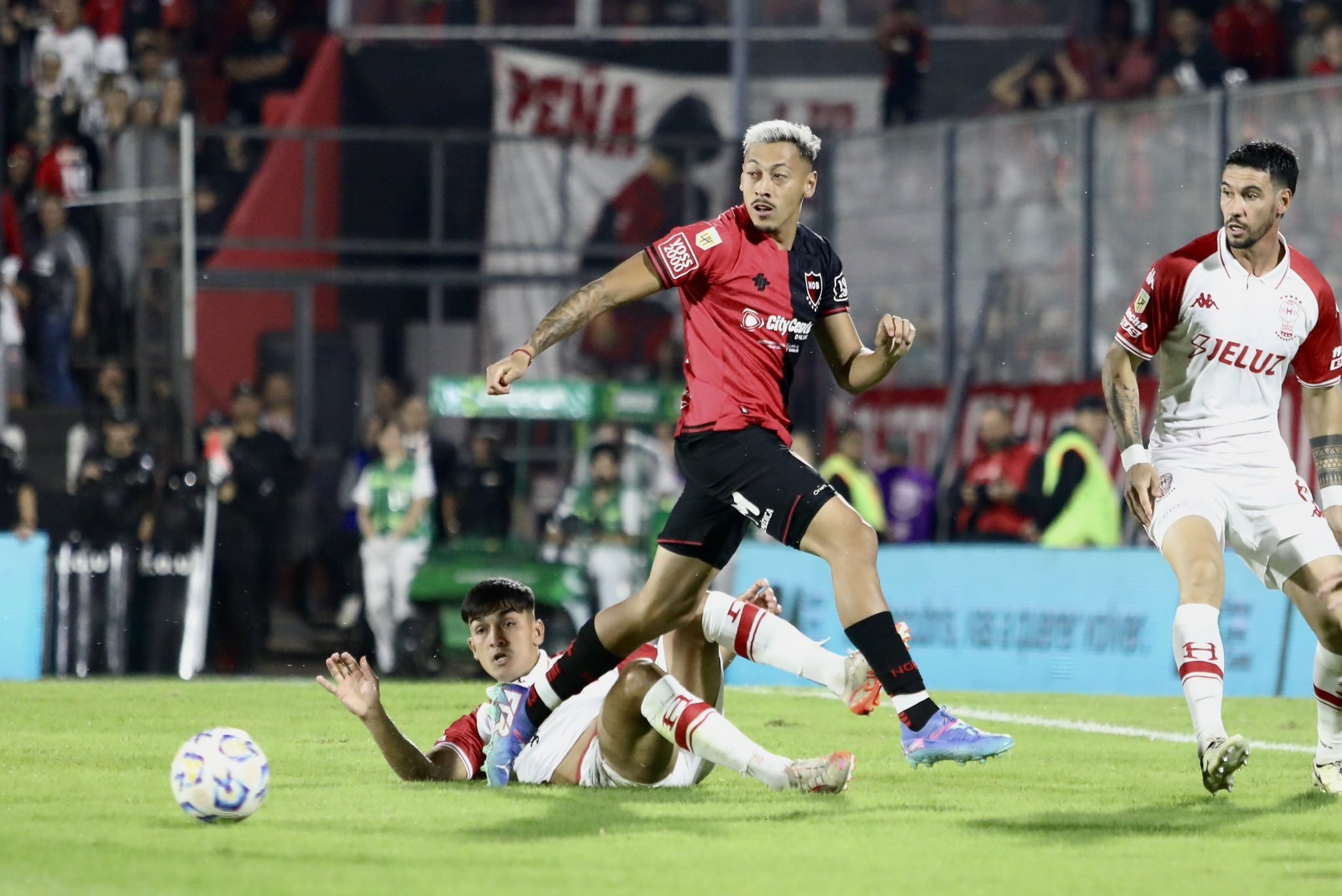 Lee más sobre el artículo Cinco partidos le dan continuidad a la fecha 15 del Torneo Clausura