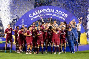 Lee más sobre el artículo Lanús le ganó en los penales a Atlético Mineiro y se consagró campeón de la Copa Sudamericana.