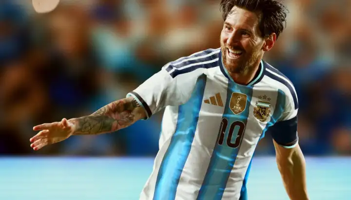 Lee más sobre el artículo La Selección argentina presentó su nueva camiseta para el Mundial 2026