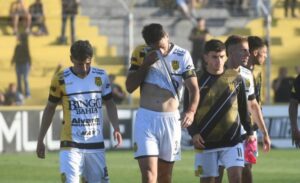 Lee más sobre el artículo Olimpo cayó ante Douglas Haig en el Carminatti y quedó eliminado del Federal A