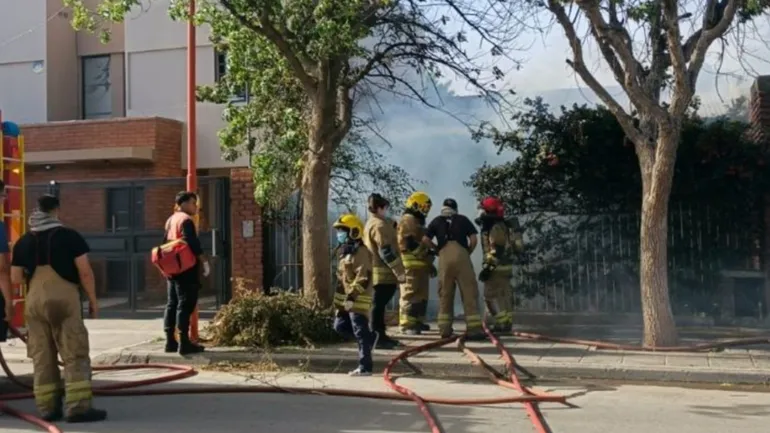 Lee más sobre el artículo Incendio fatal en Cipolletti: detienen al supuesto cómplice