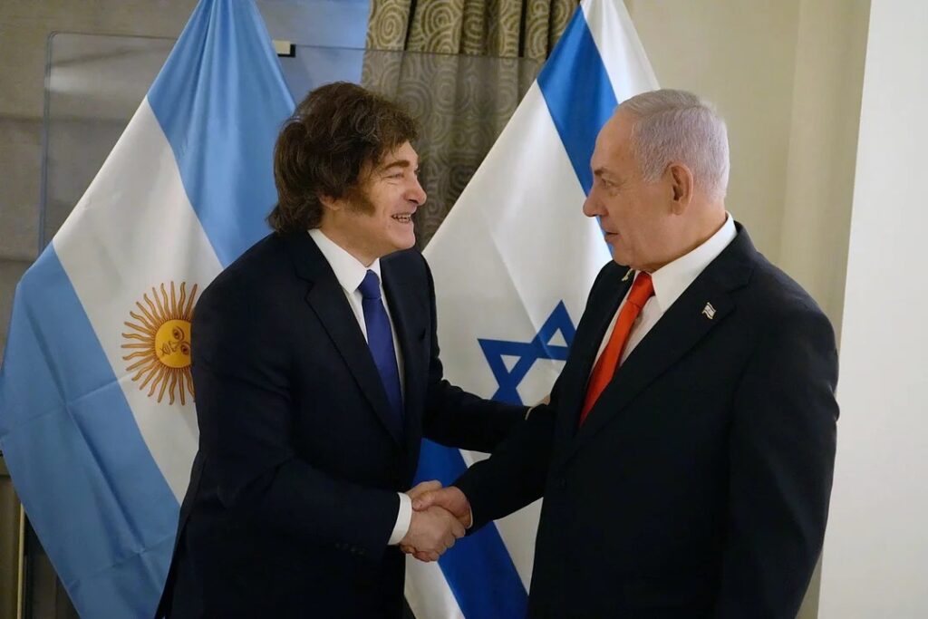 Milei viaja a Israel para participar de los festejos de la independencia