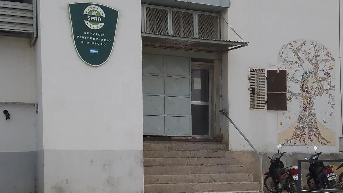 Lee más sobre el artículo Roca: sin incidentes graves en el Penal II tras requisa que generó tensión