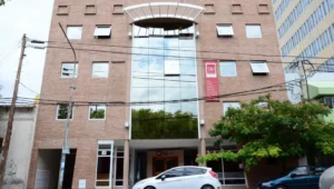 Lee más sobre el artículo UNRN: finalmente despidieron a Luis Vivas