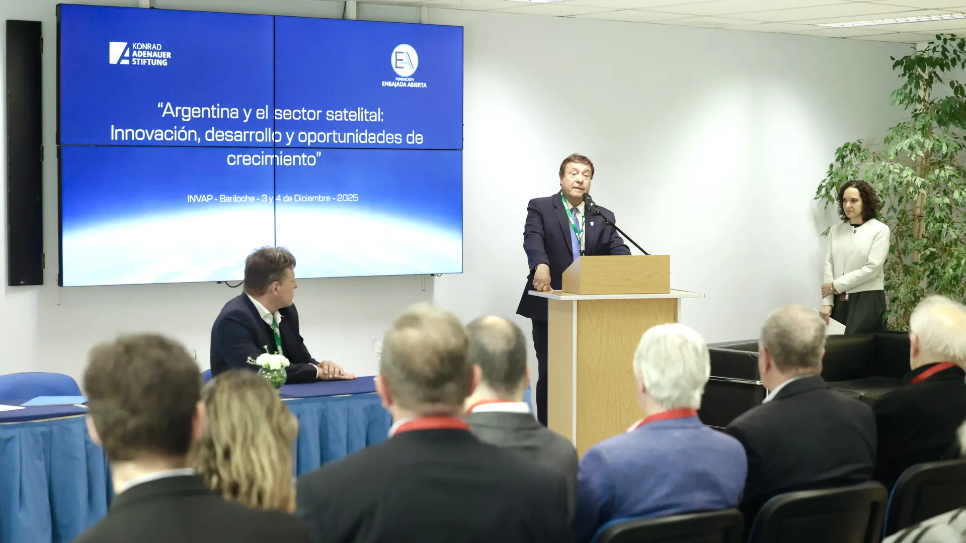 En este momento estás viendo Bariloche, centro del debate sobre el futuro de la industria espacial