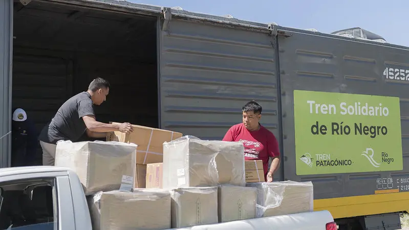 En este momento estás viendo Último envío del año de insumos hospitalarios con el Tren Patagónico