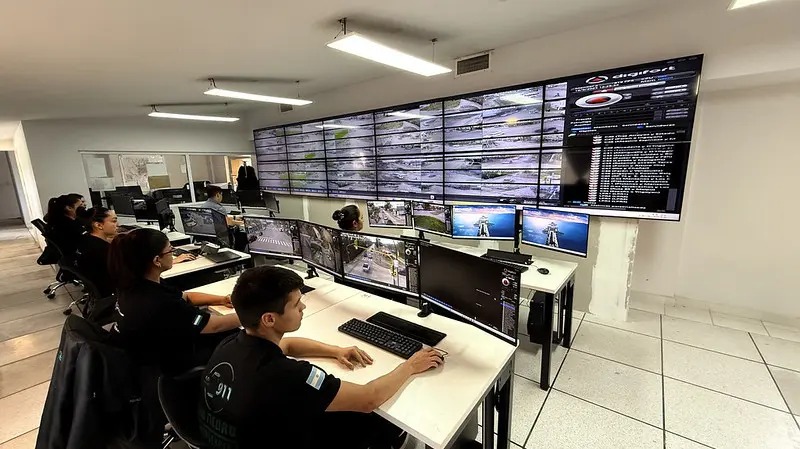 Lee más sobre el artículo La Provincia invertirá en obras clave de seguridad en General Roca y Viedma