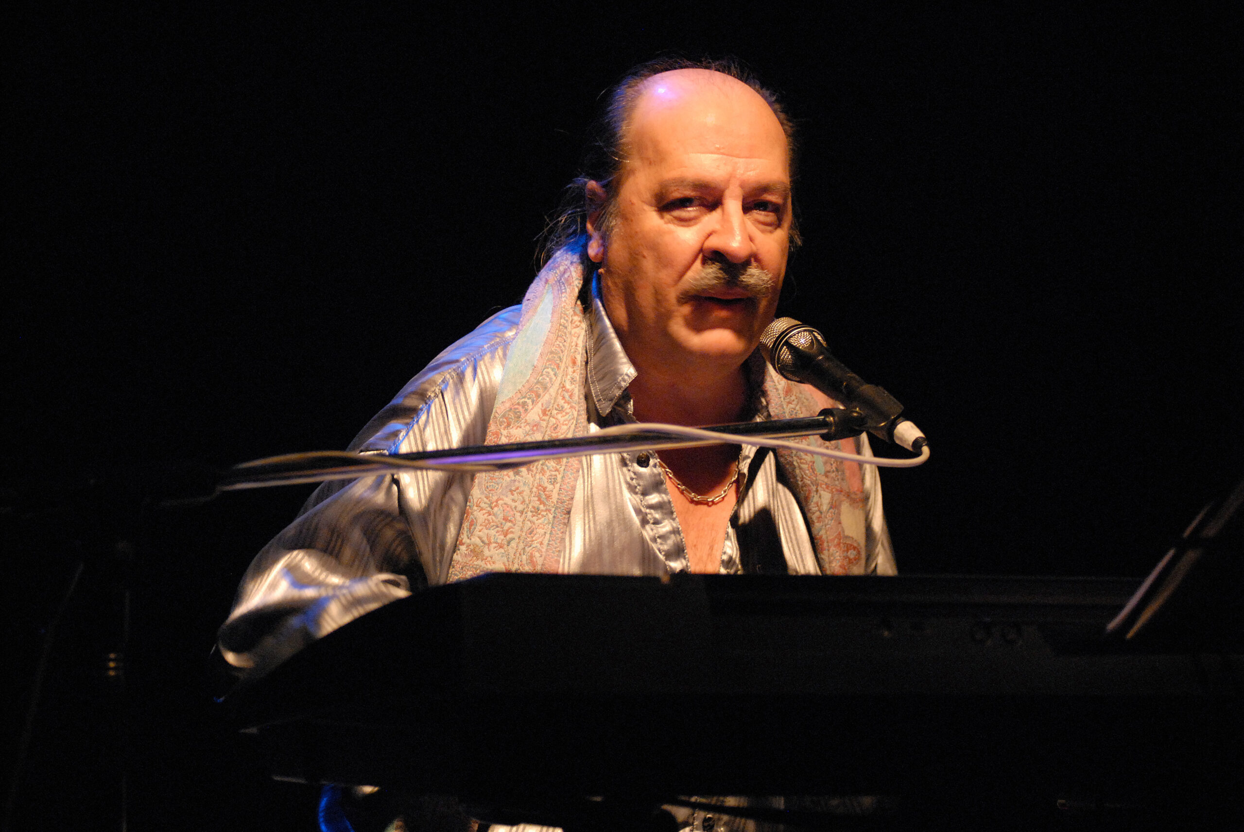 Lee más sobre el artículo El IUPA otorgará el título Honoris Causa a Litto Nebbia