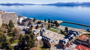 Lee más sobre el artículo En Bariloche el turismo generó más de $2.000 millones durante 2025