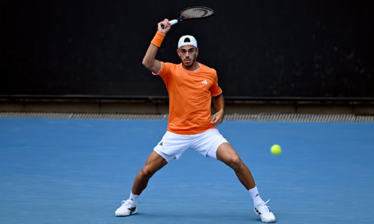 Lee más sobre el artículo Cerúndolo y Etcheverry avanzaron a la tercera ronda del Australian Open