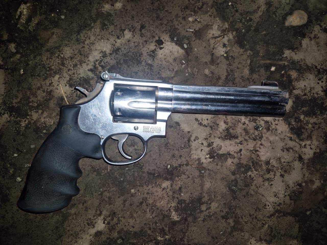 En este momento estás viendo Disparó contra sus vecinos y terminó detenido en Bariloche