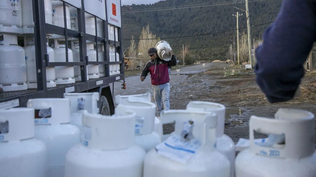 El Gobierno de Río Negro superó las 28.000 recargas de garrafas