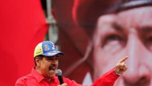 Lee más sobre el artículo Estados Unidos invade Venezuela y Donald Trump asegura haber capturado a Nicolás Maduro