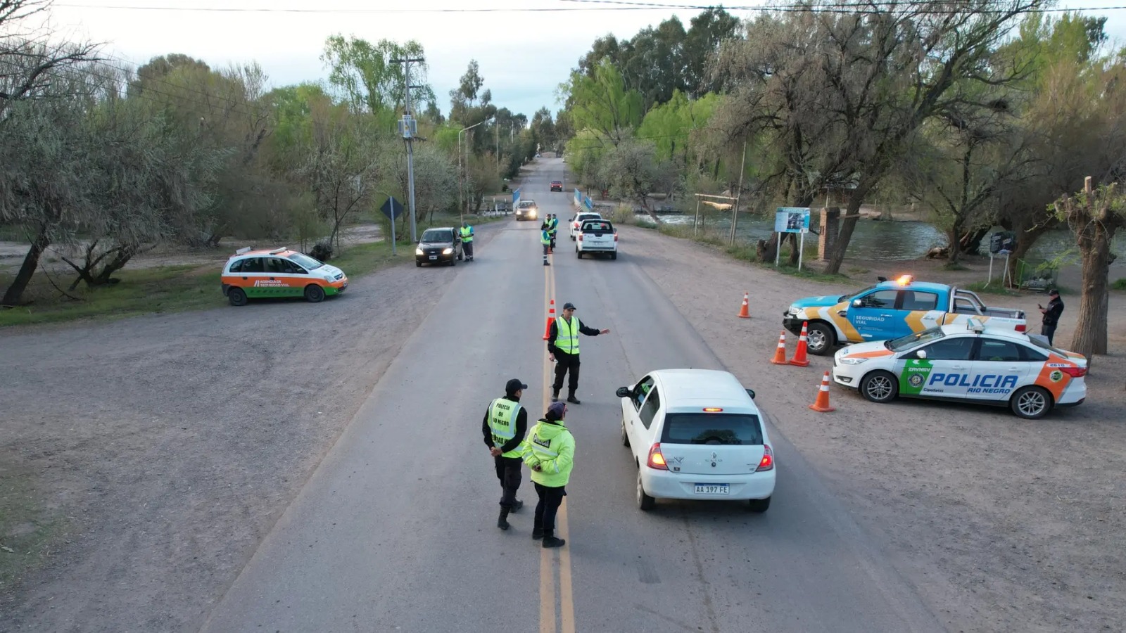 Lee más sobre el artículo Avanza Río Negro Te Cuida con controles y asistencia en rutas provinciales