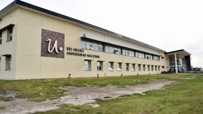 Lee más sobre el artículo ARSA y la UNRN fortalecen el control de efluentes cloacales