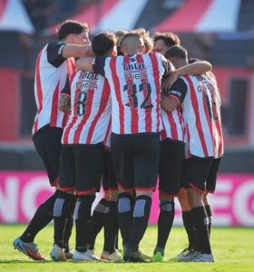 Lee más sobre el artículo Barracas superó a Gimnasia y consiguió su primera victoria del torneo