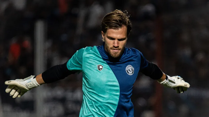 En este momento estás viendo Independiente Rivadavia volvería a la carga por Centurión en el mercado de junio