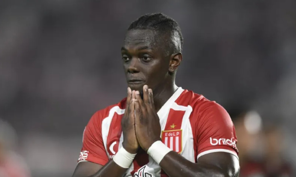 En este momento estás viendo Se estancó el pase de Cetré a Boca por diferencias en los criterios médicos