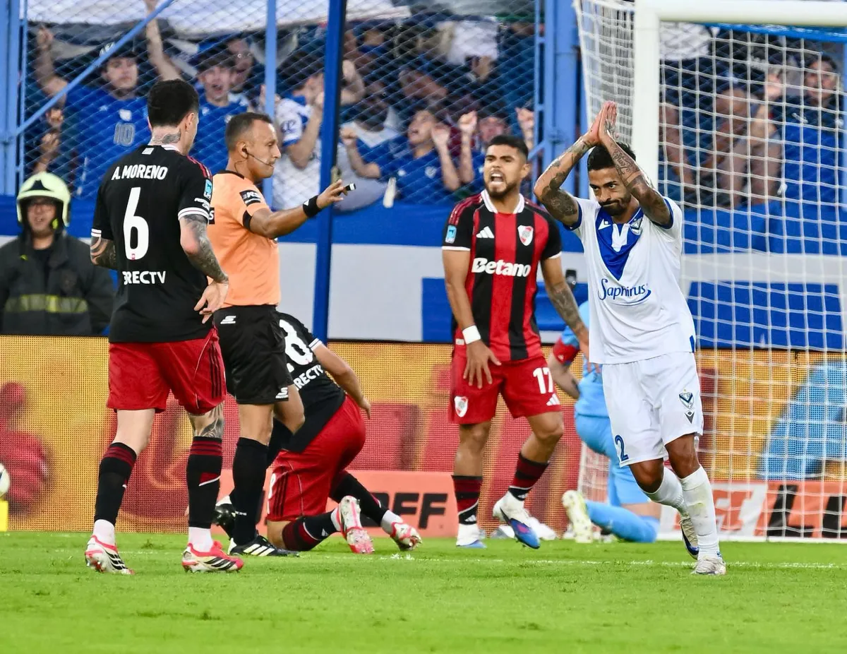 En este momento estás viendo Lanzini aplicó la Ley del Ex y pidió disculpas a River