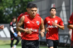Lee más sobre el artículo River volvió al trabajo pensando en Tigre