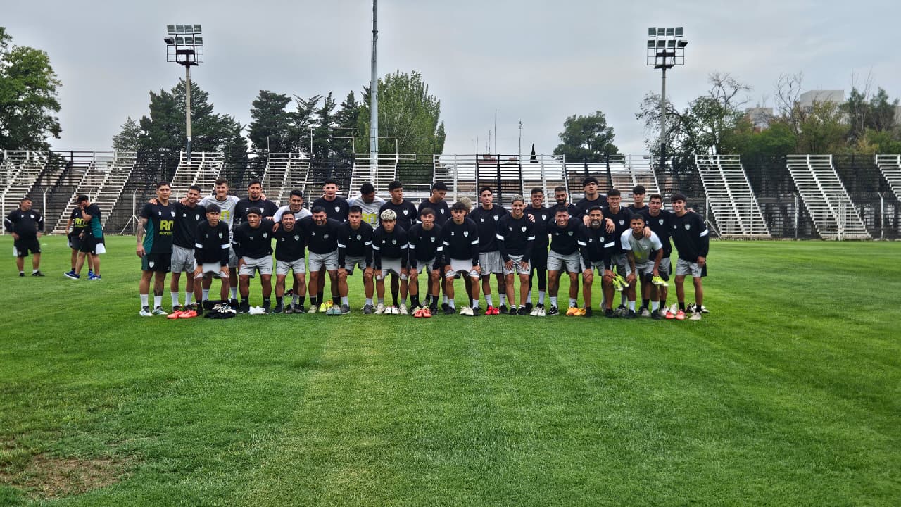 Lee más sobre el artículo Cipo inicia la pretemporada y presenta su plantel renovado para el Federal A