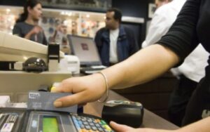 Lee más sobre el artículo Empleados de Comercio convocan a adherirse al paro nacional convocado por la CGT