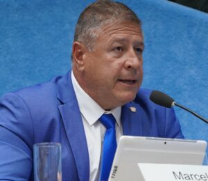 Lee más sobre el artículo La Legislatura sancionó la nueva Ley de Ministerios y creó la Secretaría de Juventud, Deporte y Cultura
