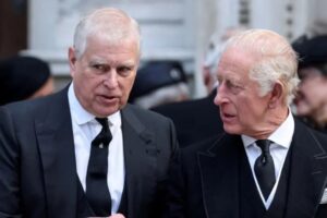 Lee más sobre el artículo Arrestaron al príncipe Andrés por su vínculo con Jeffrey Epstein