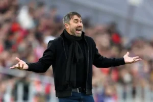 Lee más sobre el artículo Hoy es el debut del nuevo River de Chacho Coudet ante Huracán