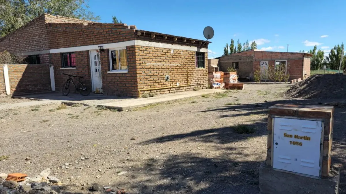 En este momento estás viendo Gas para el invierno: Maquinchao avanza con una obra histórica que beneficiará a 300 familias