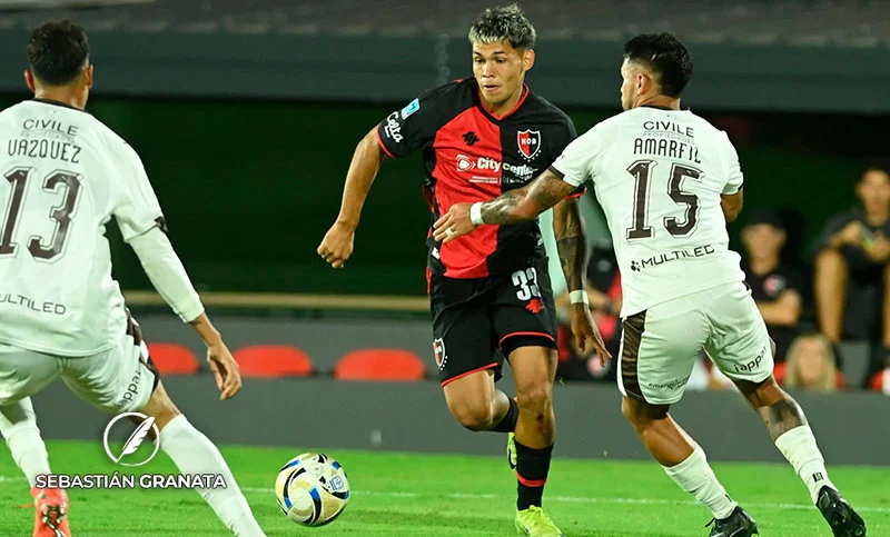 En este momento estás viendo Newell’s no supo mantener la ventaja, e igualó 1 a 1 con Platense 