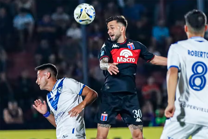 En este momento estás viendo Vélez empató con Tigre 1 a 1 y sigue liderando la zona A