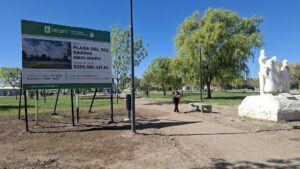 Lee más sobre el artículo Cipolletti inauguró la renovada Plaza del Sol en Anai Mapu con una jornada llena de actividades