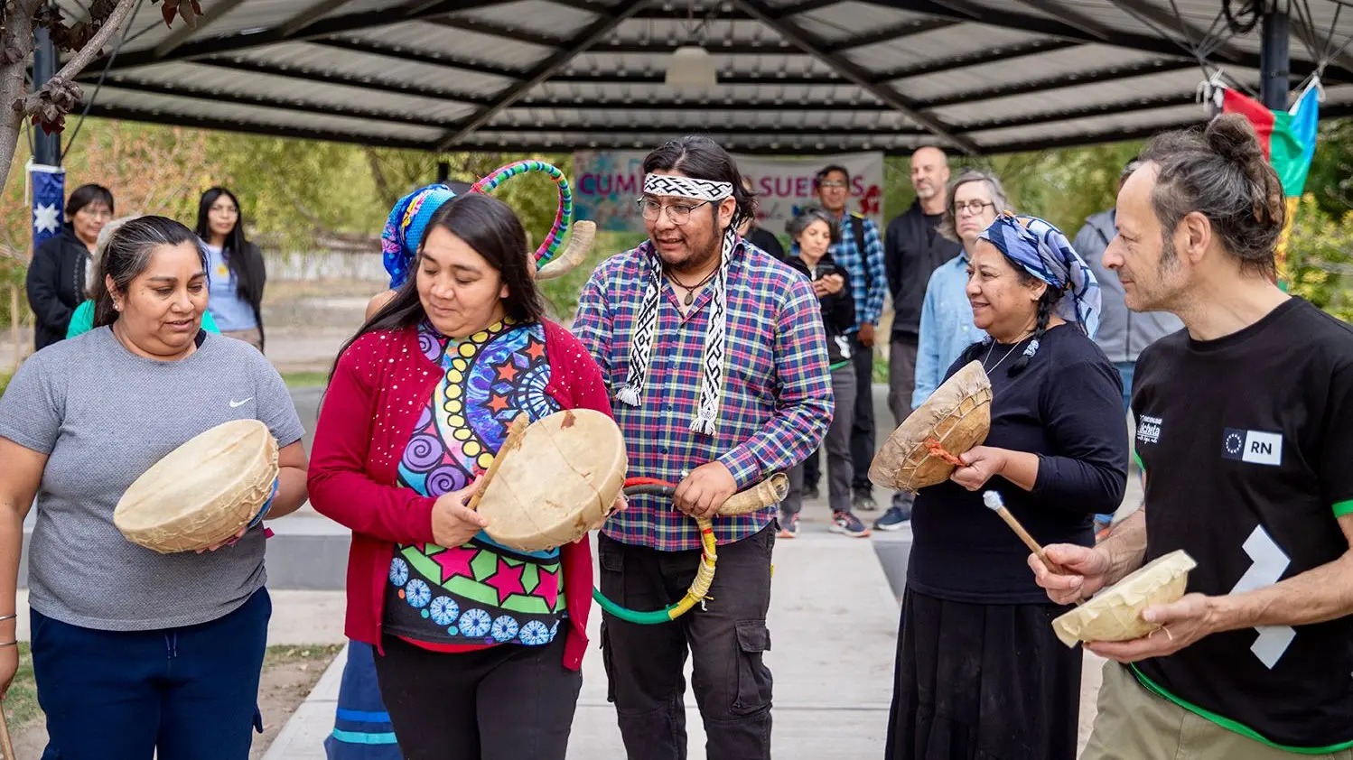 En este momento estás viendo Continúa la Bienal Internacional de Arte de Rio Negro