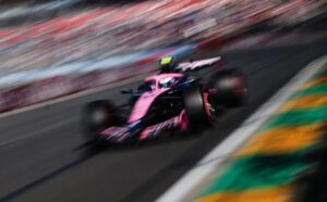 Lee más sobre el artículo Por una sanción, Franco Colapinto terminó 14° en el inicio de la Fórmula 1 y Russell se quedó con la victoria