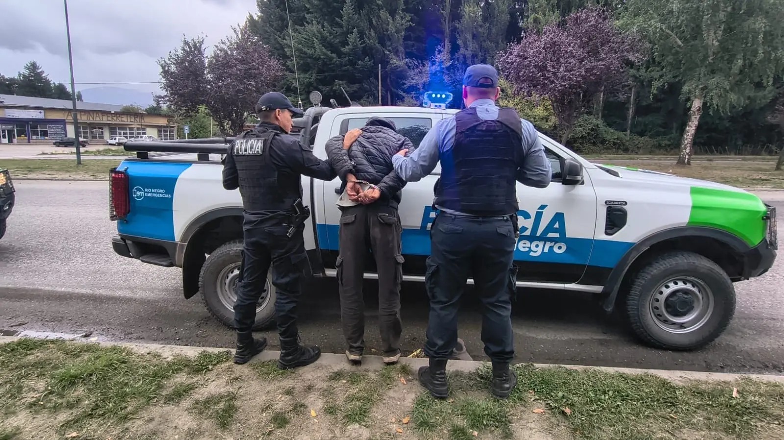 En este momento estás viendo Detenido tras robar en un comercio y huir con la recaudación en El Bolsón
