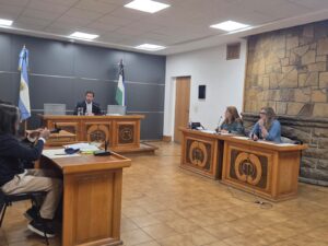 Lee más sobre el artículo Imputaron a un joven por su participación en un ataque a tiros contra una camioneta en el oeste de Bariloche