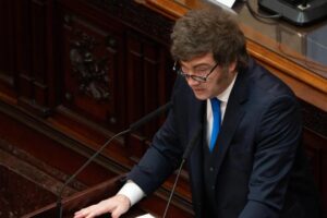 Lee más sobre el artículo Javier Milei celebró el crecimiento económico y volvió a cuestionar a empresarios y políticos