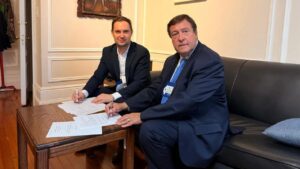 Lee más sobre el artículo Río Negro firmó en Nueva York un acuerdo por minerales críticos