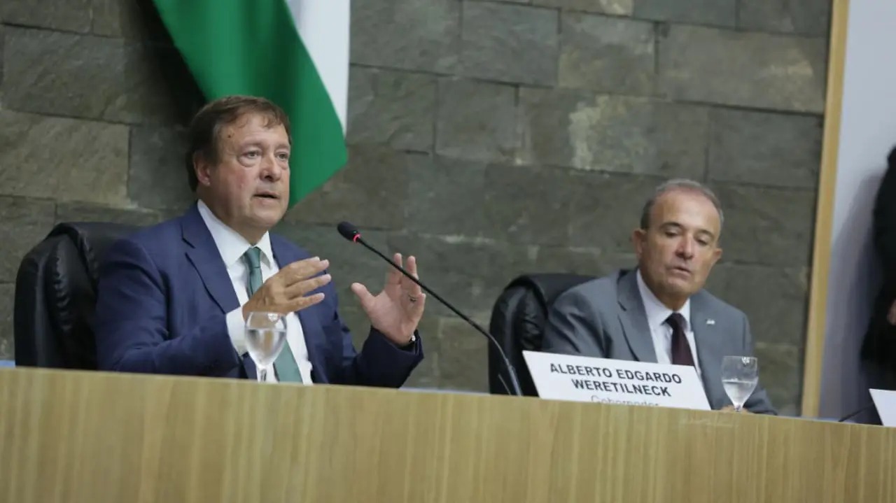 En este momento estás viendo Weretilneck: “Río Negro está en marcha y tiene un rumbo claro”